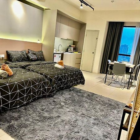 Royal Place- Tamarind Suite Cyberjaya Buitenkant foto